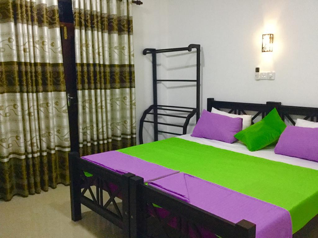 Hikkaduwa Family Inn Kültér fotó
