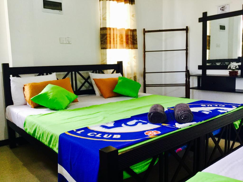 Hikkaduwa Family Inn Kültér fotó