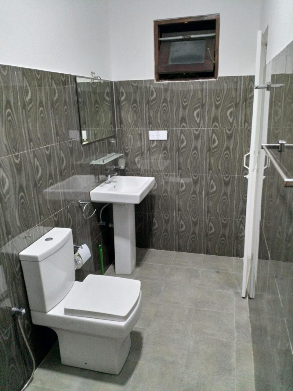 Hikkaduwa Family Inn Kültér fotó