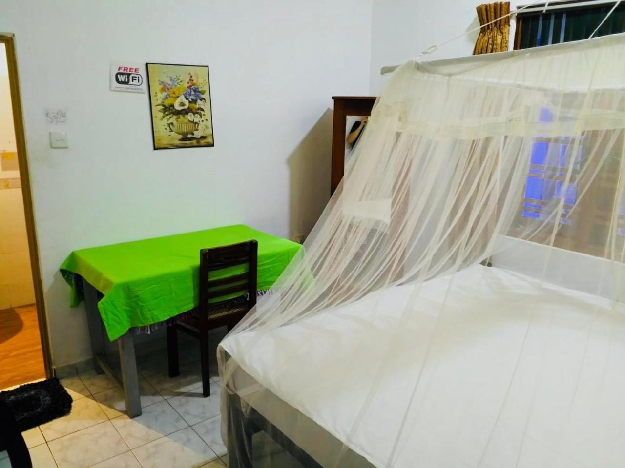 Hikkaduwa Family Inn Kültér fotó