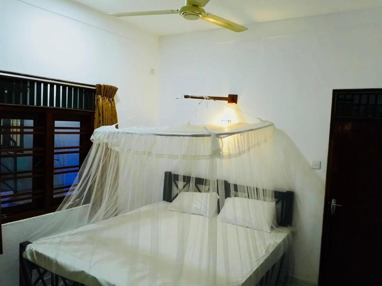 Hikkaduwa Family Inn Kültér fotó