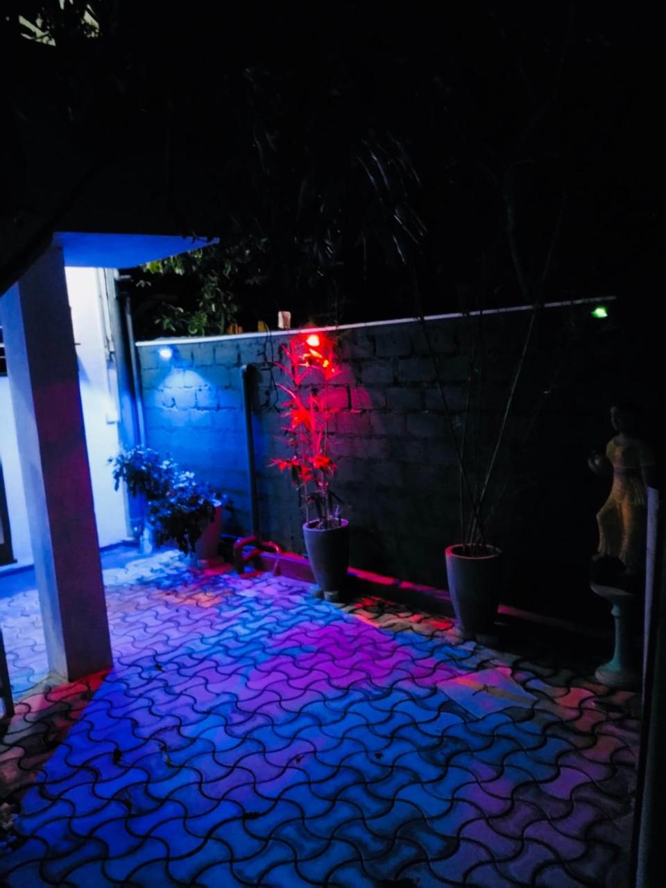 Hikkaduwa Family Inn Kültér fotó