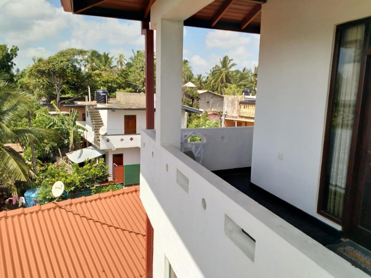 Hikkaduwa Family Inn Kültér fotó